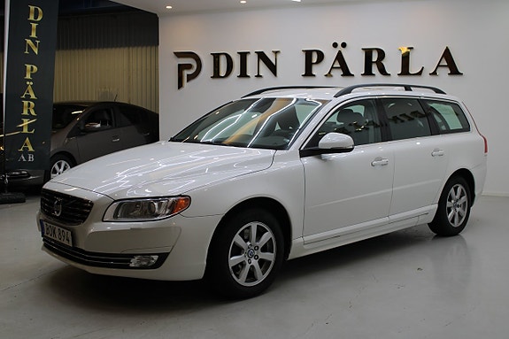 Volvo V70 3 of 13