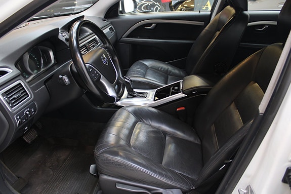 Volvo V70 6 of 13
