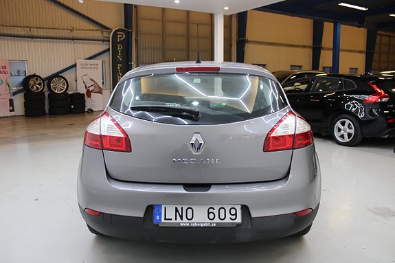 Renault Megane 5 of 10