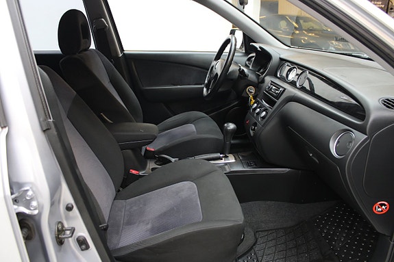Mitsubishi Outlander 7 of 10