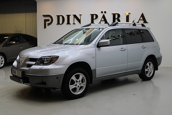 Mitsubishi Outlander 3 of 5
