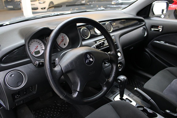 Mitsubishi Outlander 10 of 10