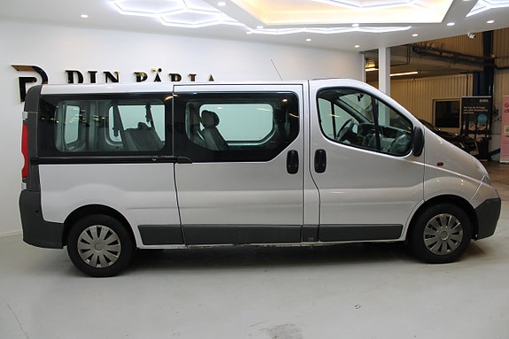 Opel Vivaro 4 of 5