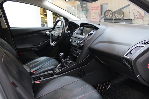 Ford Focus 8 of 11
