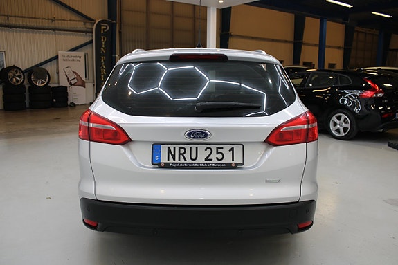 Ford Focus 5 of 11