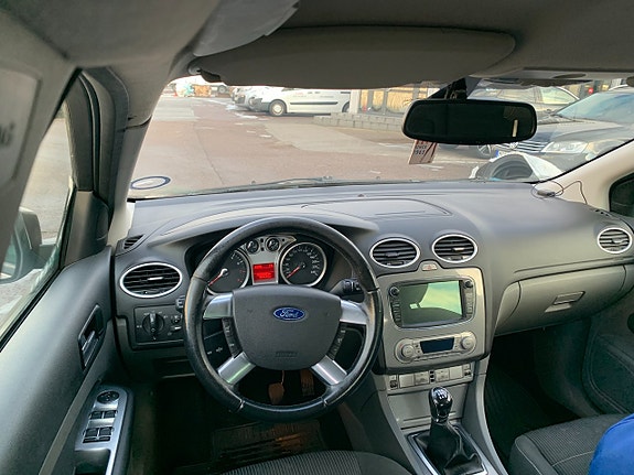 Ford Focus 11 of 14