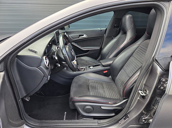 Mercedes-Benz CLA200 12 of 20