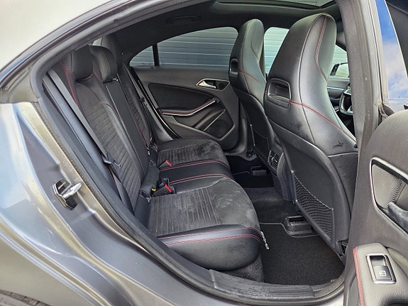 Mercedes-Benz CLA200 17 of 20