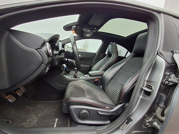 Mercedes-Benz CLA200 18 of 23