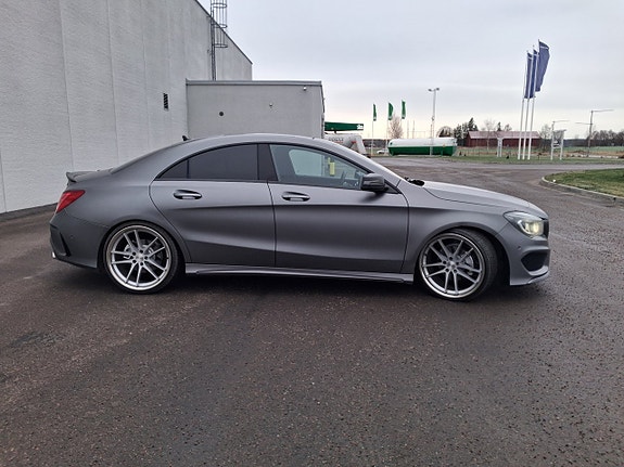 Mercedes-Benz CLA200 6 of 23