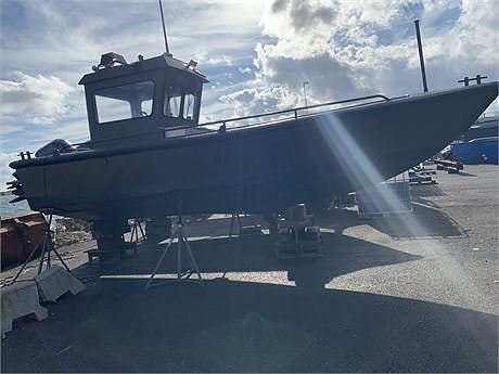 Alu båt från försvaret 2 st Yamaha 115 HK på Nätauktion