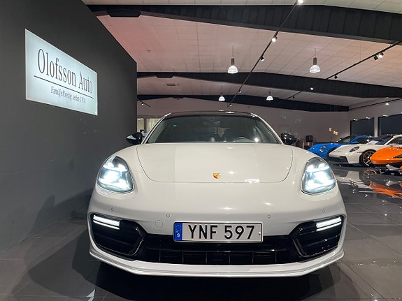 Porsche Panamera 4 13 of 14