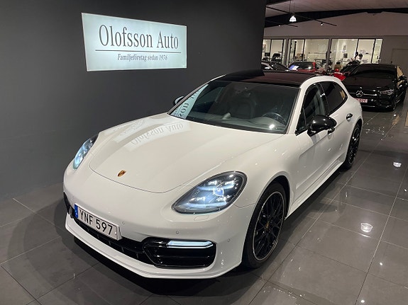 Porsche Panamera 4 12 of 14