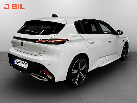 Peugeot 308 3 of 5