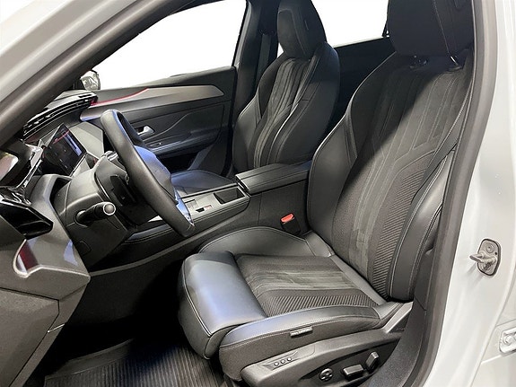 Peugeot 308 4 of 5