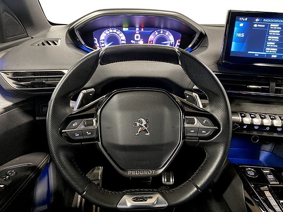 Peugeot 5008 8 of 18
