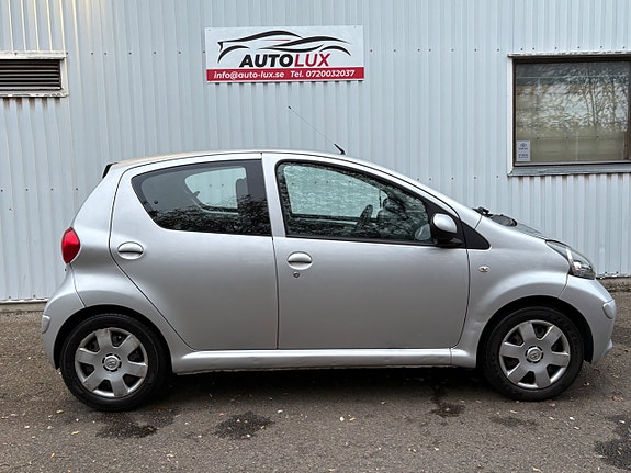 Toyota Aygo 6 of 14