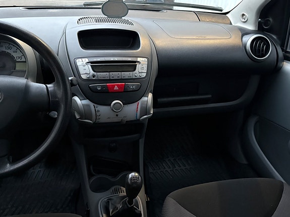 Toyota Aygo 13 of 14