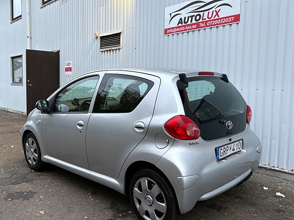 Toyota Aygo 4 of 14