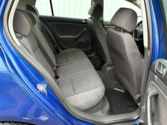 Volkswagen Golf V 10 of 14