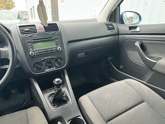 Volkswagen Golf V 12 of 14
