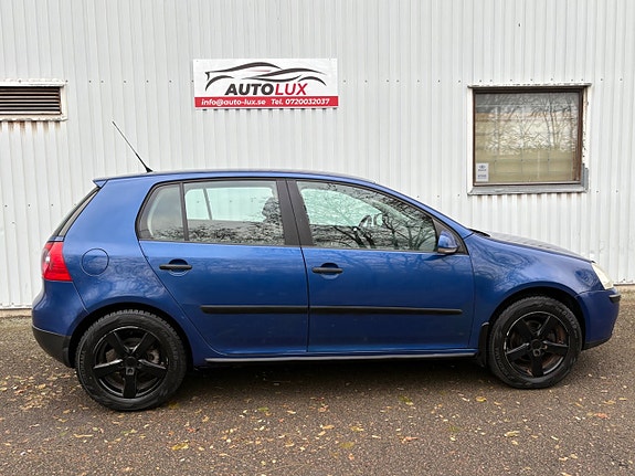 Volkswagen Golf V 5 of 14