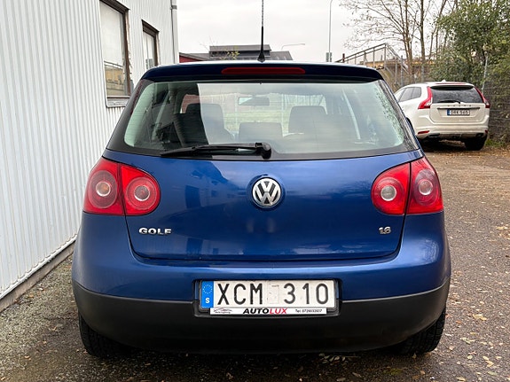 Volkswagen Golf V 7 of 14