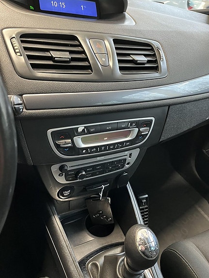 Renault Megane 8 of 8