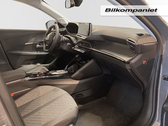 Peugeot 208 9 of 11