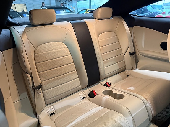 Mercedes-Benz C220 d 9 of 18