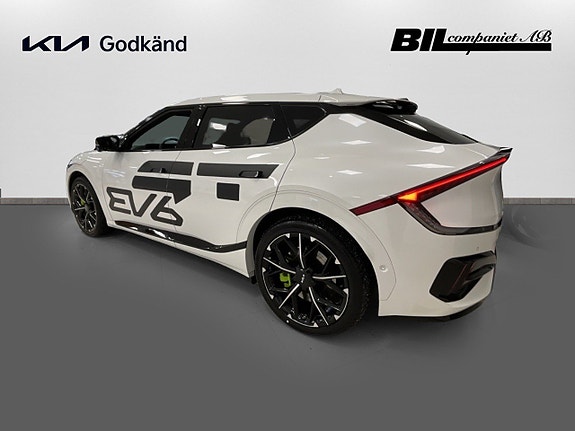 Kia EV6 6 of 18