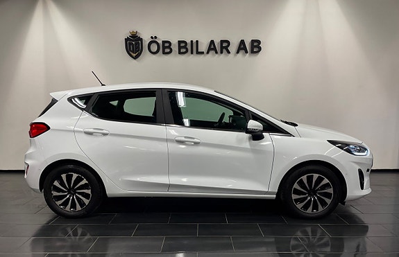 Ford Fiesta 2 of 5