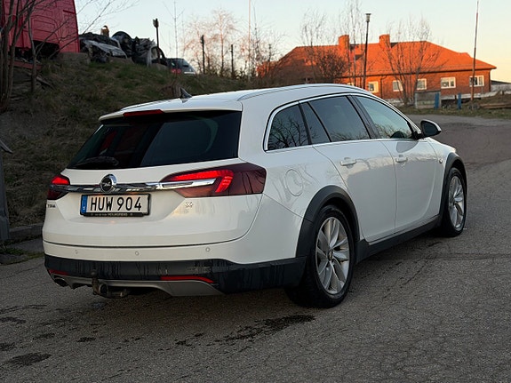 Opel Insignia Country Tourer 4 of 5