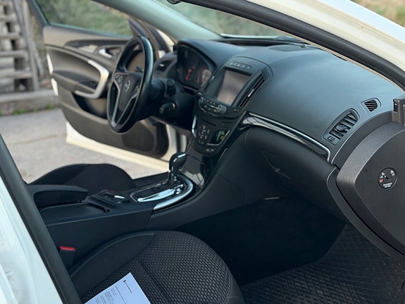 Opel Insignia Country Tourer 7 of 8