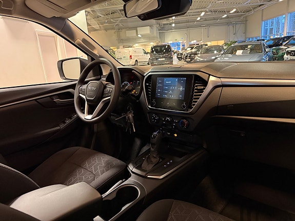 Isuzu D-max 10 of 16