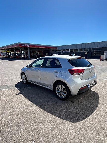 Kia Rio 5 of 12