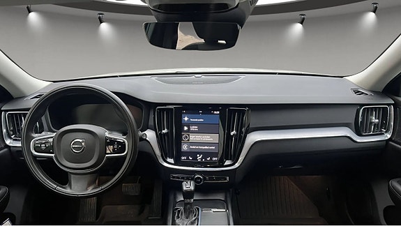 Volvo V60 Cross Country 8 of 8