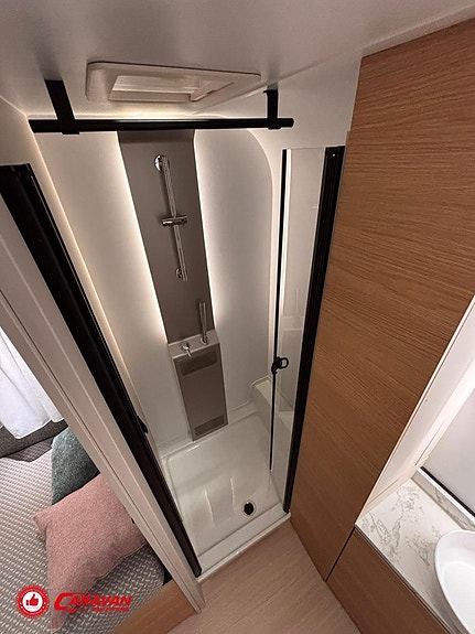 Adria ADORA 663 UT 19 of 27