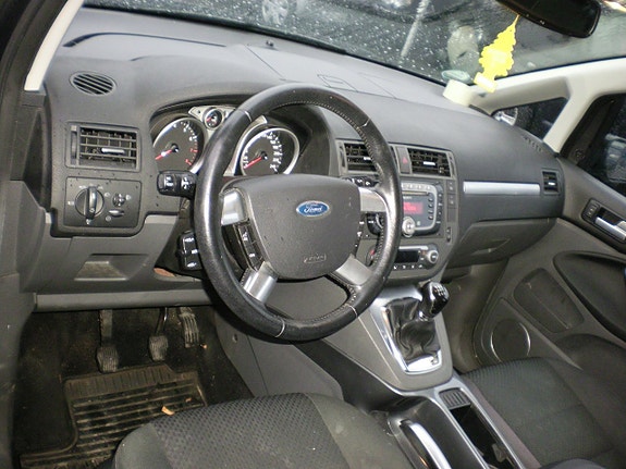 Ford C-Max 7 of 11
