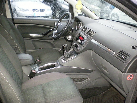 Ford C-Max 6 of 11
