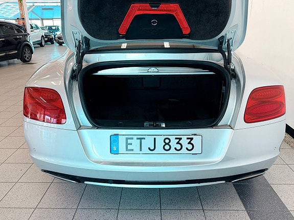 Bentley Continental GT 17 of 17