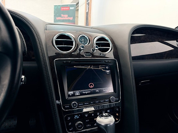 Bentley Continental GT 15 of 17