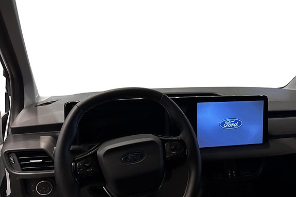 Ford E-Transit Courier 7 of 11