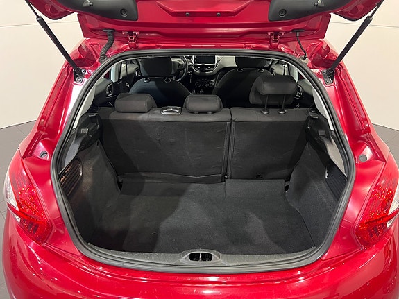 Peugeot 208 15 of 15