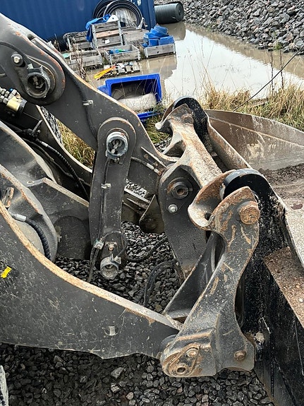 Volvo L90H 10 of 30