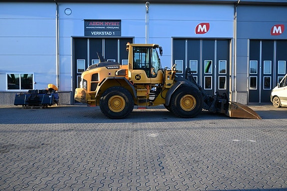 Volvo L90H 4 of 30