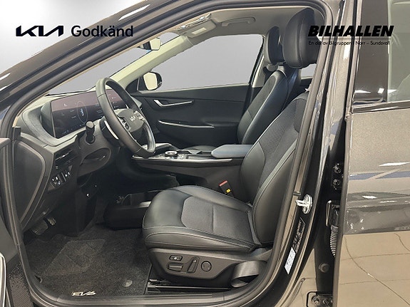 Kia EV6 8 of 16