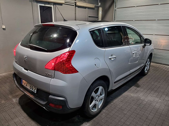 Peugeot 3008 4 of 5