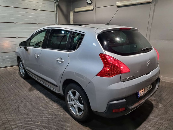 Peugeot 3008 3 of 5
