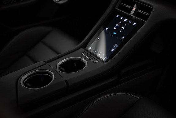 Porsche Taycan 15 of 20
